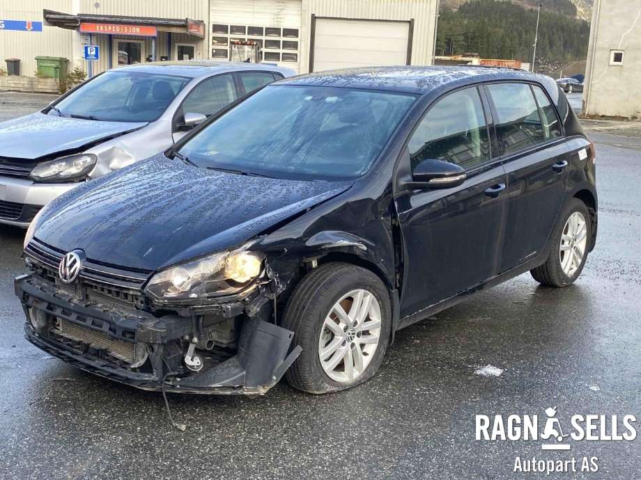 VW Golf VI 2008-2012 , Motorkode: CFFB, Girkassekode: LNM