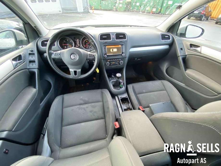 VW Golf VI 2008-2012 , Motorkode: CFFB, Girkassekode: LNM
