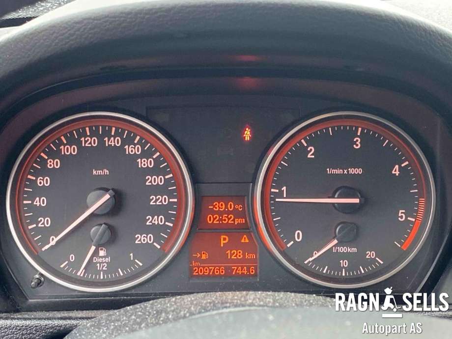 BMW X1 2009-2015 (E84) (E84), Motorkode: N47D20C, Girkassekode: GA6HP-19Z