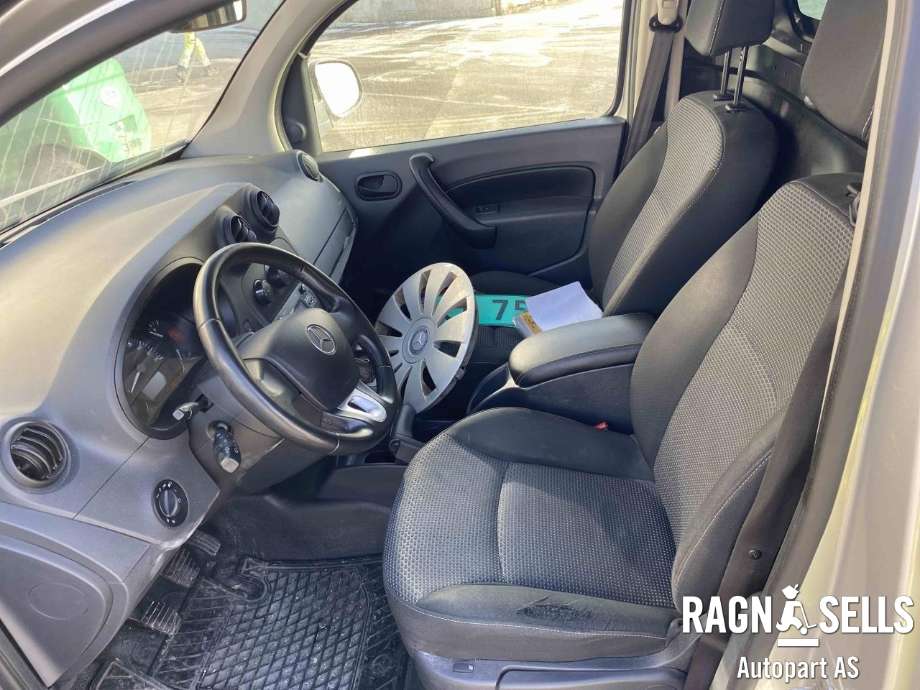 Mercedes Citan 2012-2021 (W415) (W415), Motorkode: K9K B6, Girkassekode: 