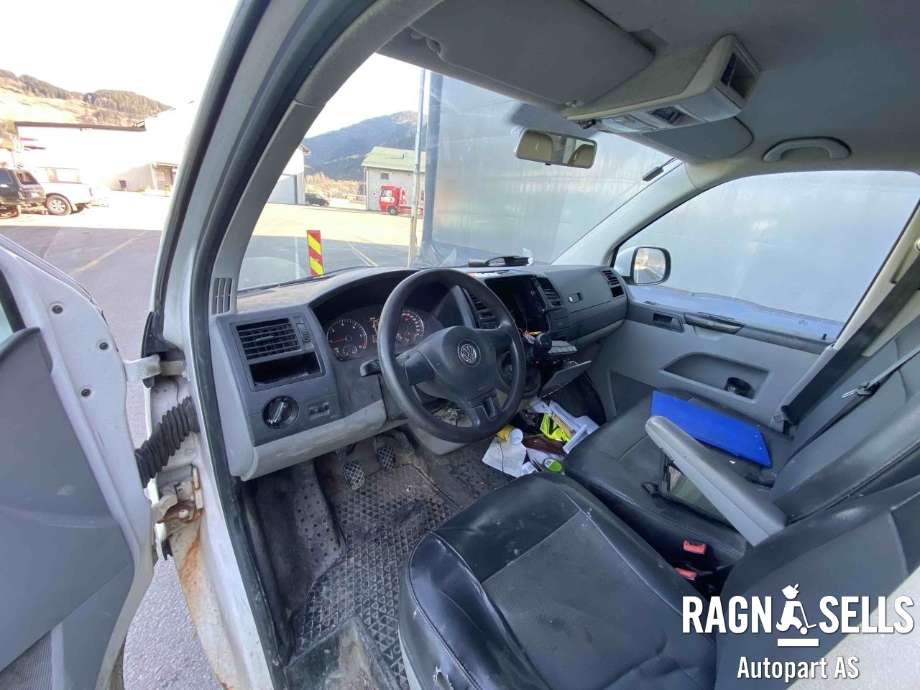 VW Transporter / Caravelle 2009-2015 (Fase 2) (T5) (T5), Motorkode: CAAC, Girkassekode: KQK