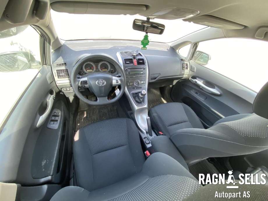 Toyota Auris 2010-2012 (Type I, Fase 2) , Motorkode: 1ND-TV, Girkassekode: 