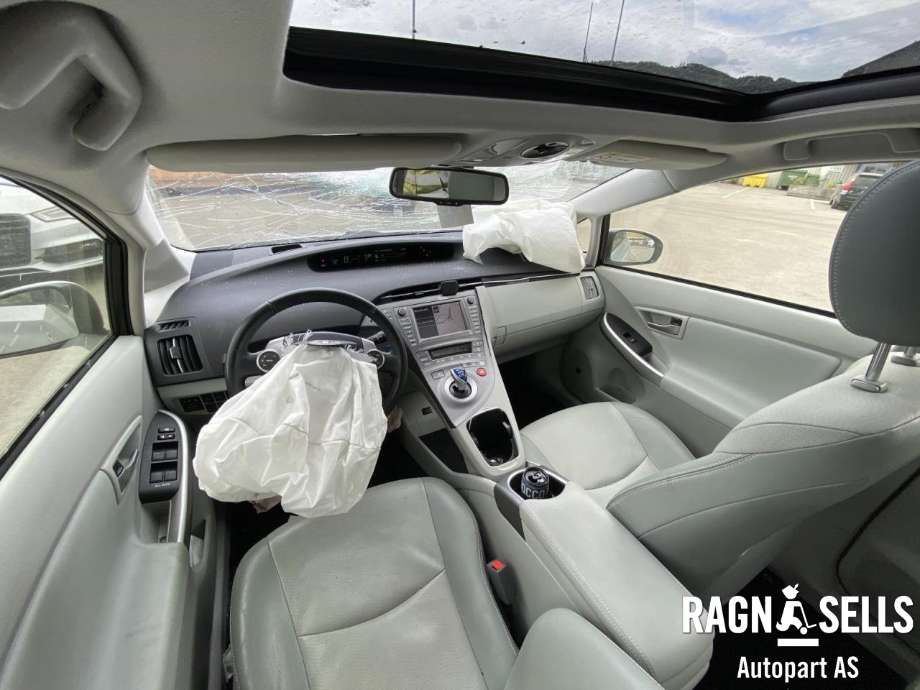 Toyota Prius 2009-2016 (Type III) (COMBI) (COMBI), Motorkode: 2ZR-FXE, Girkassekode: 