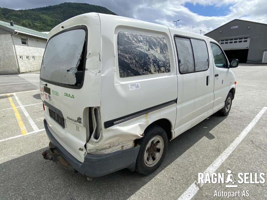 Toyota Hiace 2001-2006 (Fase 2) , Motorkode: 2KD-FTV, Girkassekode: 