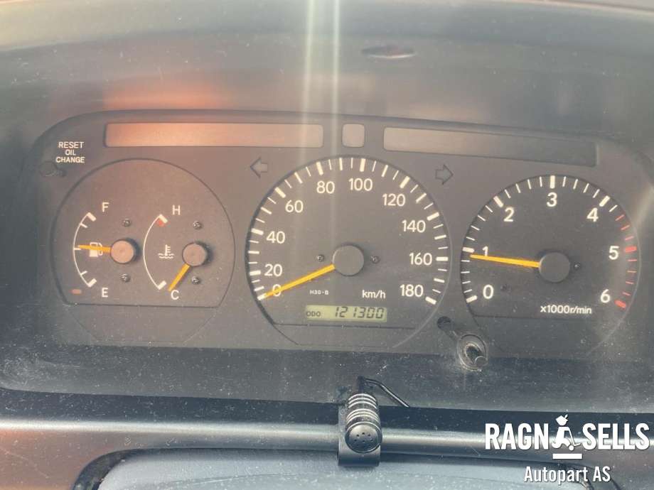 Toyota Hiace 2001-2006 (Fase 2) , Motorkode: 2KD-FTV, Girkassekode: 