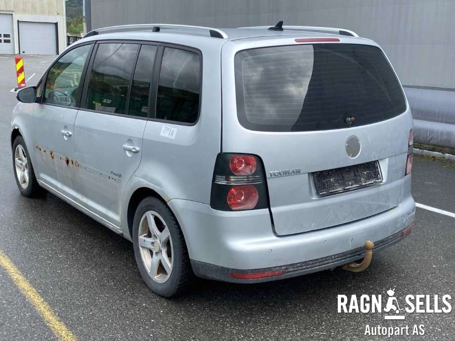 VW Touran 2007-2010 (Type I, Fase 2) , Motorkode: BLS, Girkassekode: KWD