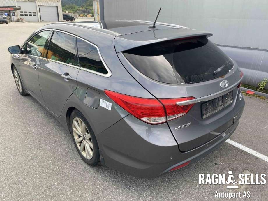 Hyundai i40 2012-2017 , Motorkode: D4FD, Girkassekode: 