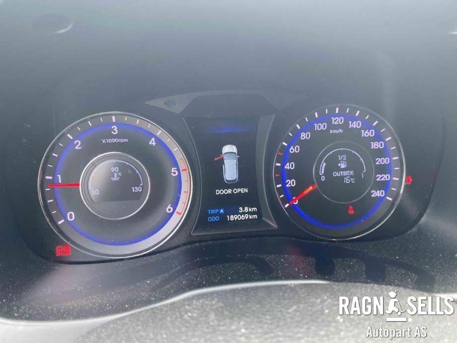 Hyundai i40 2012-2017 , Motorkode: D4FD, Girkassekode: 