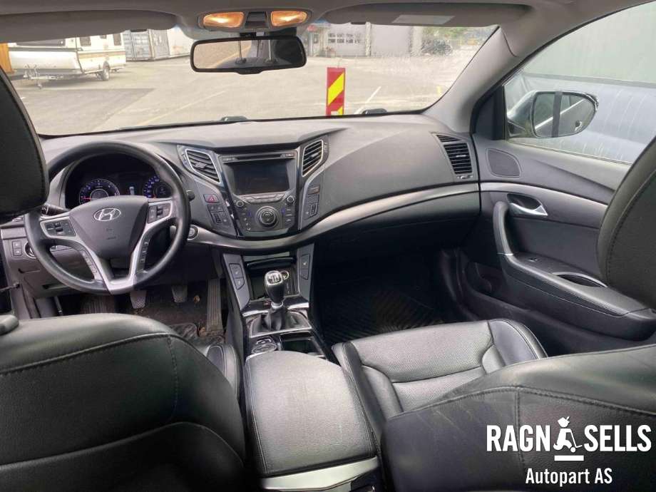 Hyundai i40 2012-2017 , Motorkode: D4FD, Girkassekode: 