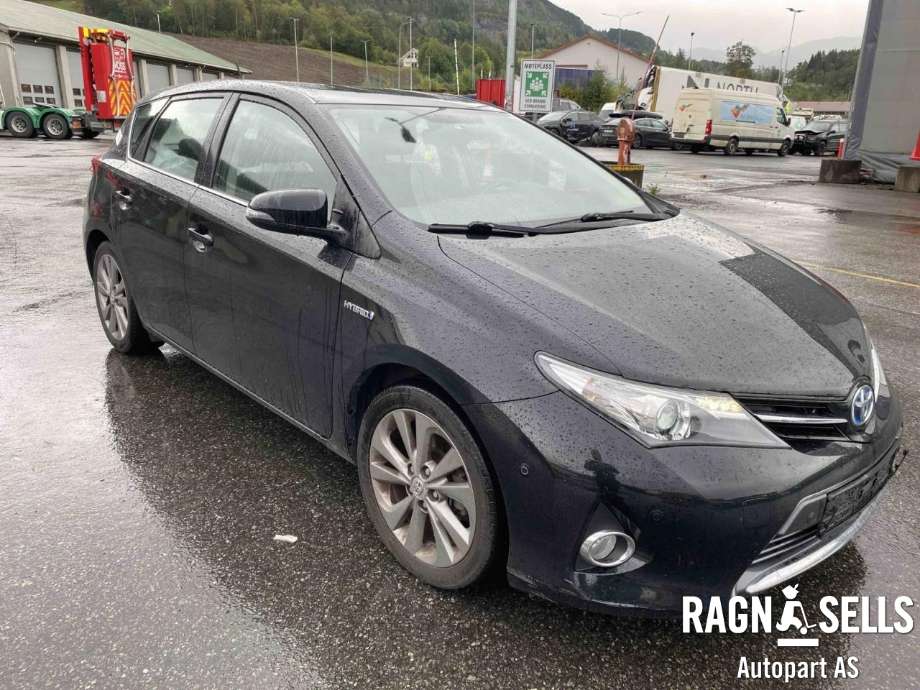 Toyota Auris 2013-2015 (Type II, Fase 1) , Motorkode: 2ZR-FXE, Girkassekode: 