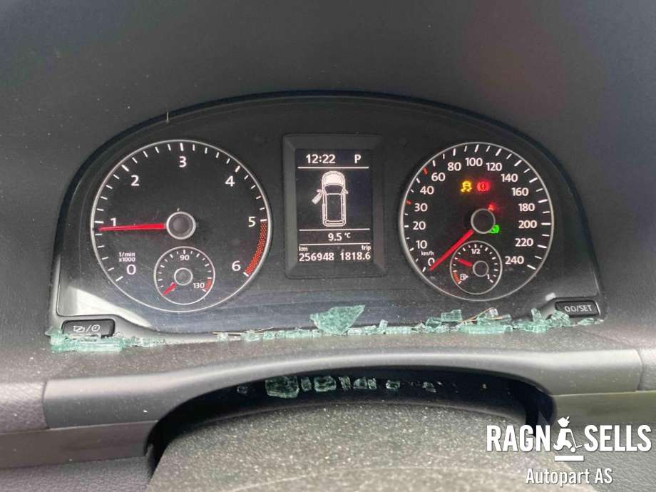 VW Touran 2010-2015 (Type I, Fase 3) delebil , Motorkode: CAY, Girkassekode: 