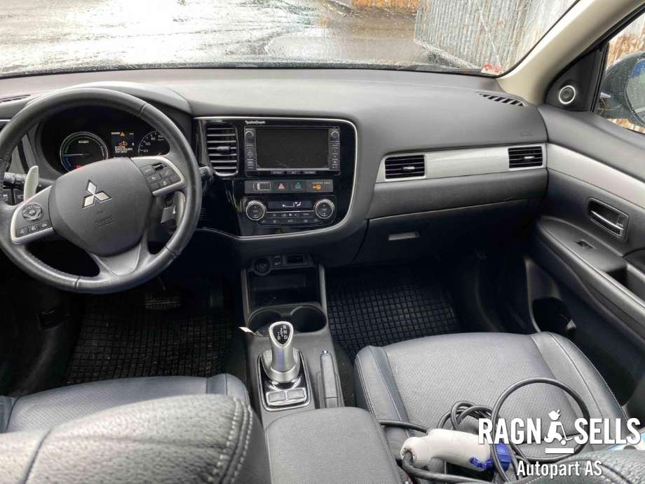 Mitsubishi Outlander 2012-2015 (Type III, Fase 1) , Motorkode: 4B11|S61, Girkassekode: 
