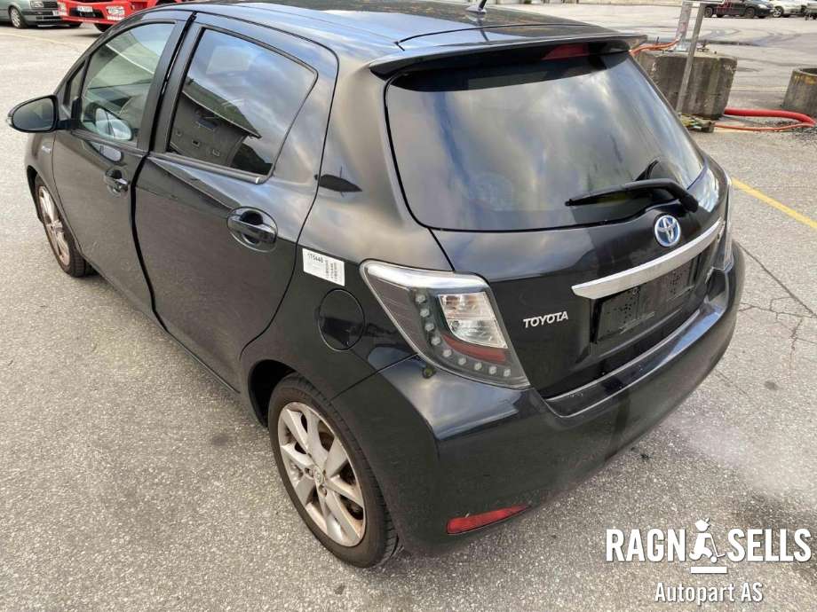 Toyota Yaris 2012-2014 (Type III, Fase 1) delebil , Motorkode: 1NZ-FXE, Girkassekode: 