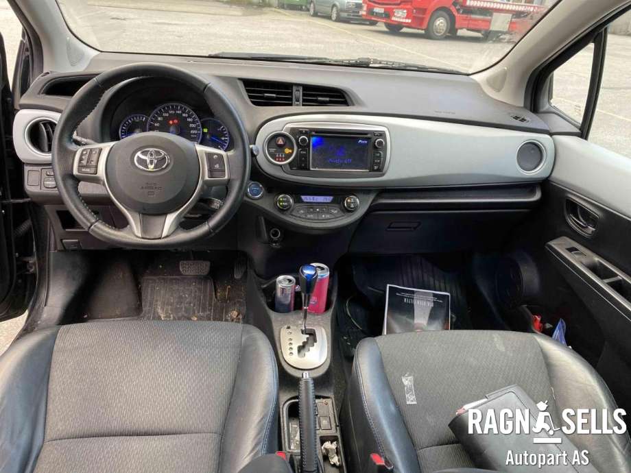 Toyota Yaris 2012-2014 (Type III, Fase 1) delebil , Motorkode: 1NZ-FXE, Girkassekode: 