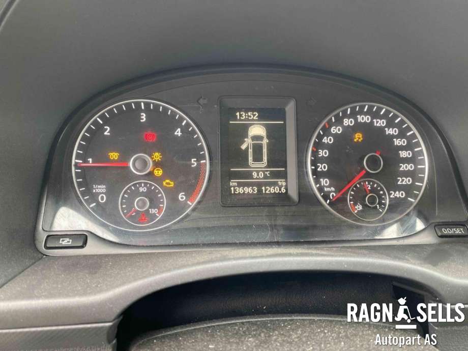 VW Caddy 2010-2015 (Type III, Fase 2) , Motorkode: CAY, Girkassekode: 