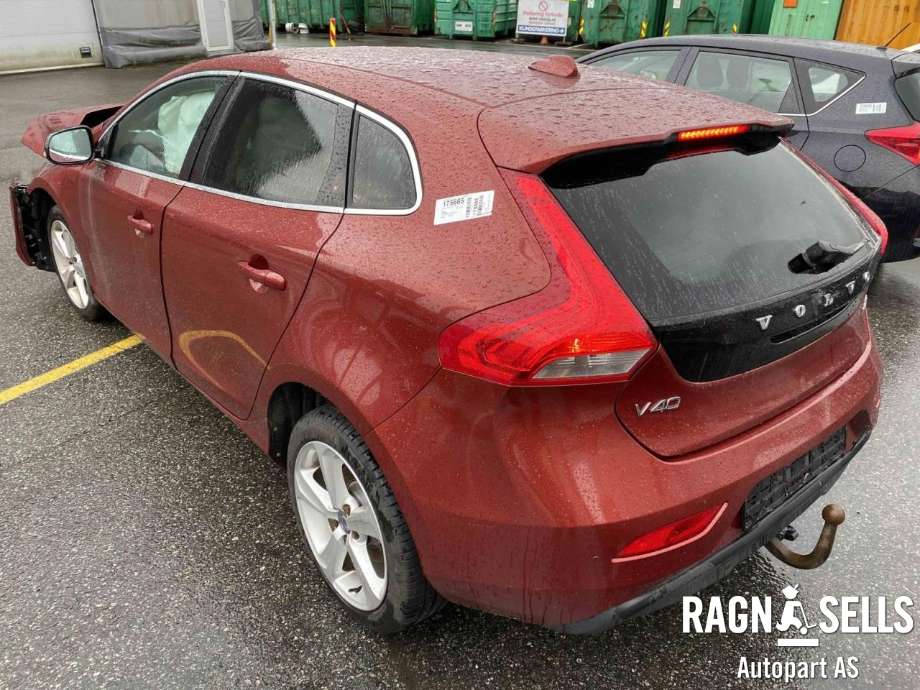 Volvo V40 2012-2019 , Motorkode: D4162T, Girkassekode: 