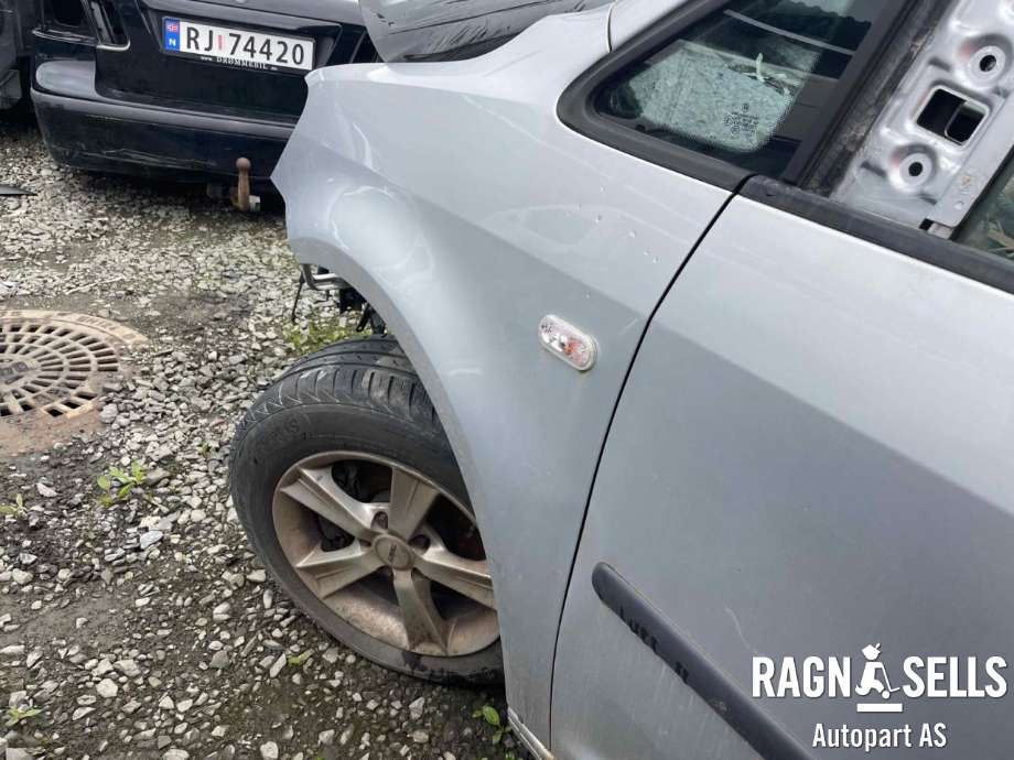 VW Caddy 2010-2015 (Type III, Fase 2) , Motorkode: CFH, Girkassekode: 