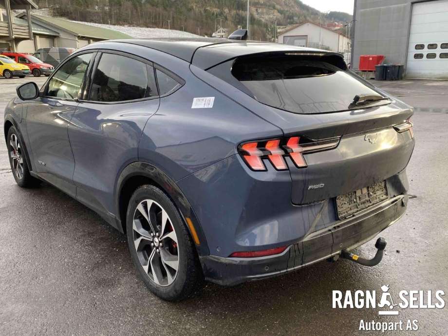 Ford Mustang Mach-e 2020-->> , Motorkode: U, Girkassekode: 