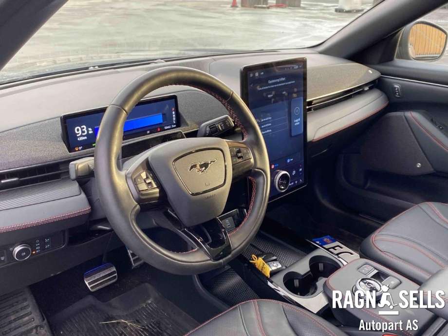 Ford Mustang Mach-e 2020-->> , Motorkode: U, Girkassekode: 