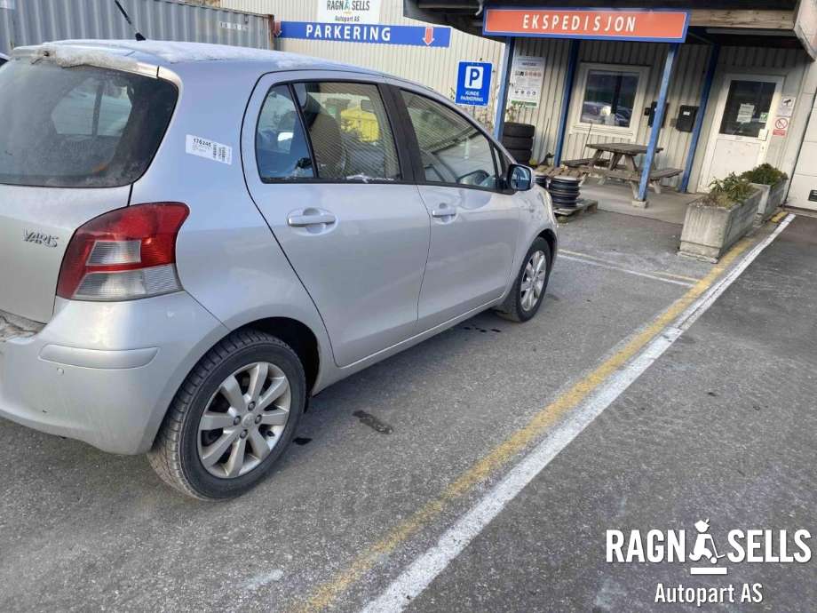 Toyota Yaris 2009-2011 (Type II, Fase 2) , Motorkode: 1KR-FE, Girkassekode: