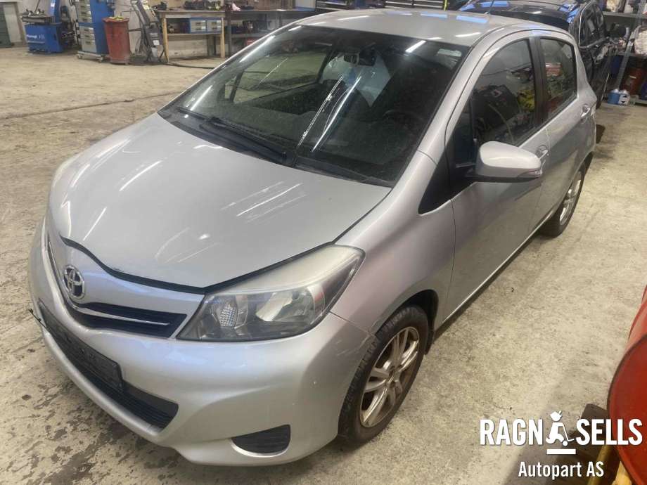 Toyota Yaris, 2012-2014 (Type III, Fase 1)  delebil , Motorkode: 1KR-FE