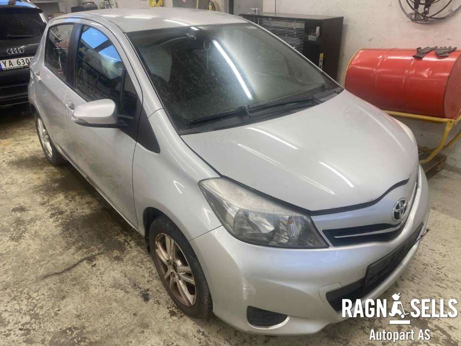 Toyota Yaris 2012-2014 (Type III, Fase 1) , Motorkode: 1KR-FE, Girkassekode: 