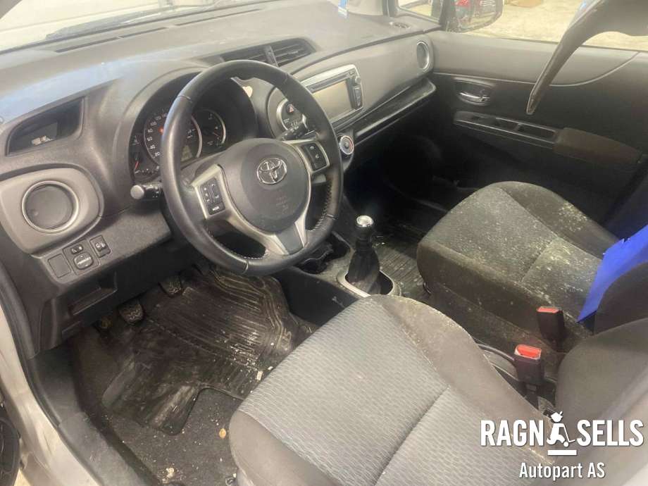 Toyota Yaris 2012-2014 (Type III, Fase 1) , Motorkode: 1KR-FE, Girkassekode: 