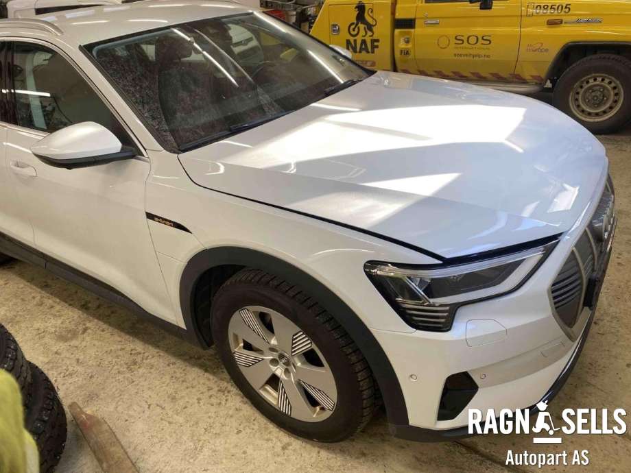 Audi e-tron 2018-->> , Motorkode: EAS|EAW, Girkassekode: 