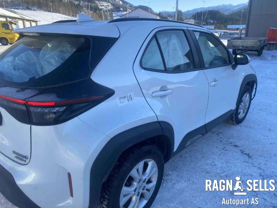 Toyota Yaris Cross (SUV) 2021-->> , Motorkode: M15A-FXE|1NM|1MM, Girkassekode: 