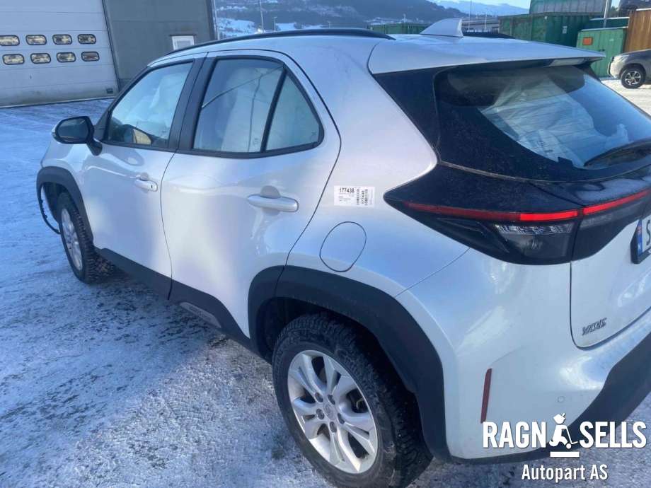 Toyota Yaris Cross (SUV) 2021-->> , Motorkode: M15A-FXE|1NM|1MM, Girkassekode: 