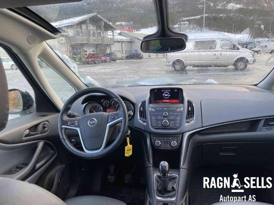 Opel Zafira Tourer 2012-2018 , Motorkode: B16DTH, Girkassekode: 