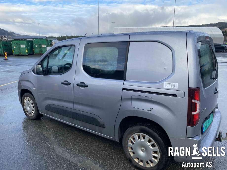Opel Combo E 2019-->> delebil , Motorkode: YH01, Girkassekode: 