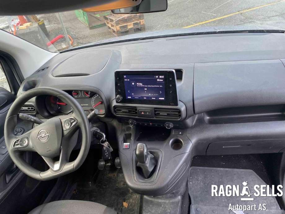 Opel Combo E 2019-->> delebil , Motorkode: YH01, Girkassekode: 