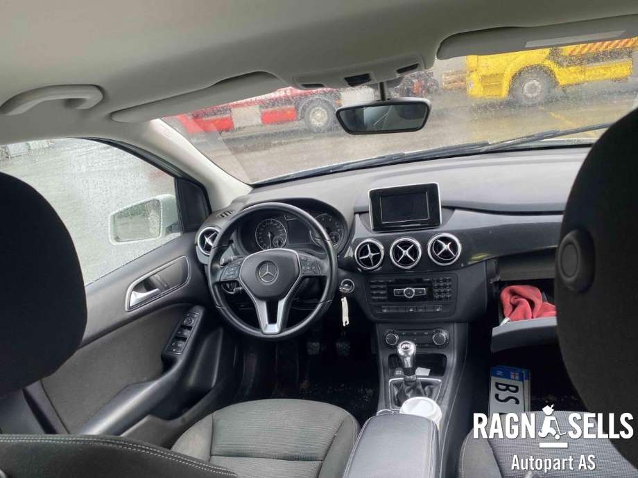 Mercedes B-Klasse 2011-2018 (W246) (W246), Motorkode: 270910, Girkassekode: 