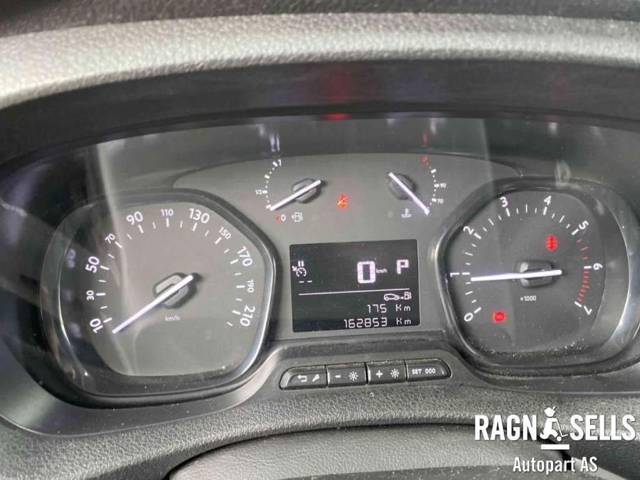 Toyota Proace 2016-->> (Type II) delebil , Motorkode: AH01, Girkassekode: 