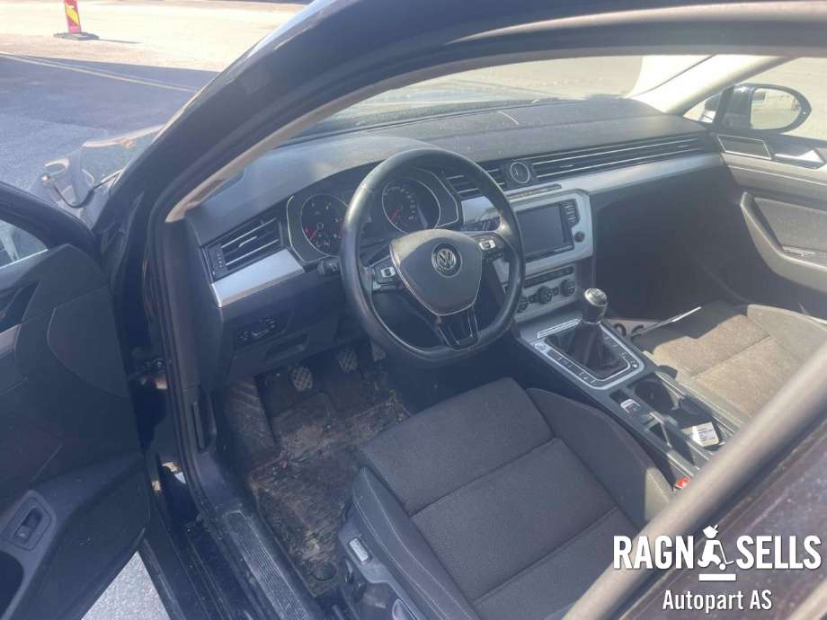 VW Passat 2015-2019 (Fase 1) (B8) (B8), Motorkode: DCX, Girkassekode: 