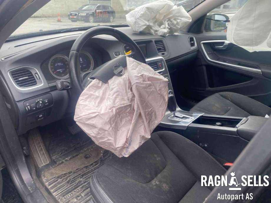 Volvo V60 2010-2013 (Type I, Fase 1) , Motorkode: D4162T, Girkassekode: 
