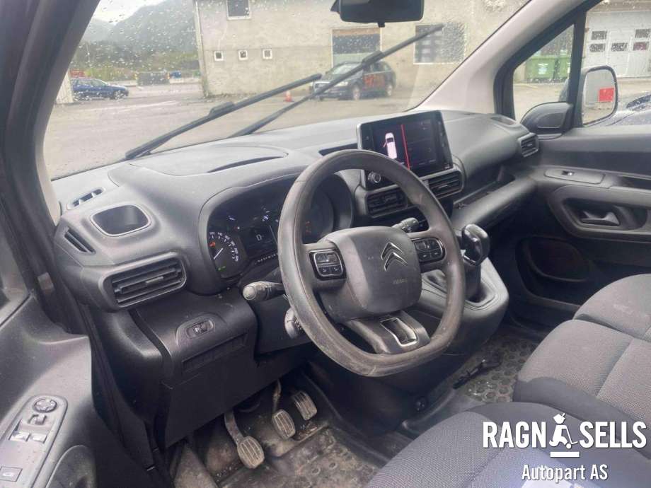 Citroën Berlingo 2019-->> (Type III) , Motorkode: YH01, Girkassekode: 