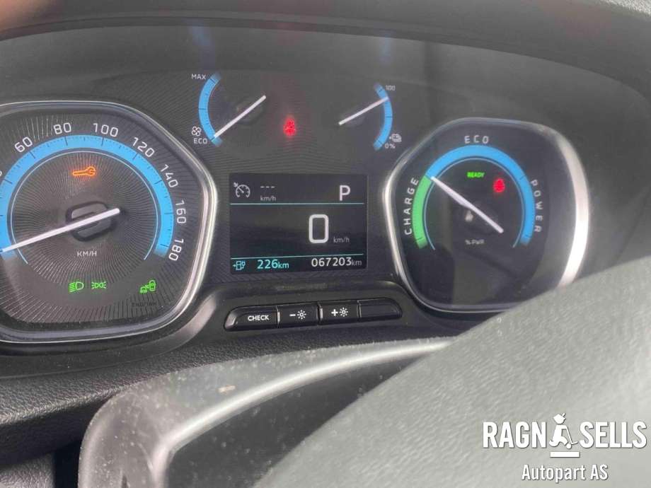 Peugeot Expert 2016-->> (Type III) delebil , Motorkode: ZK01, Girkassekode: 