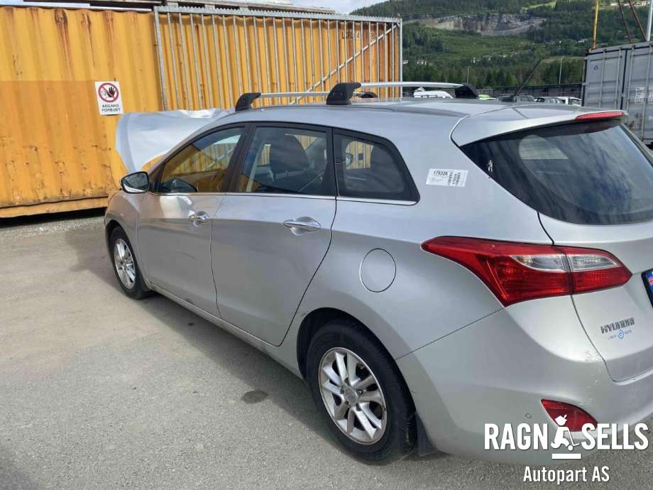 Hyundai i30 2012-2017 (Type II) , Motorkode: D4FB-6IL, Girkassekode: