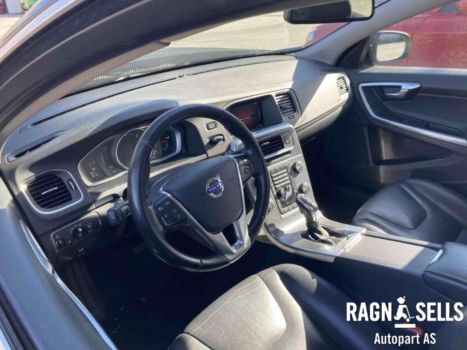 Volvo V60/V60 CC 2013-2018 (Type I, Fase 2) delebil , Motorkode: D4162T, Girkassekode: 