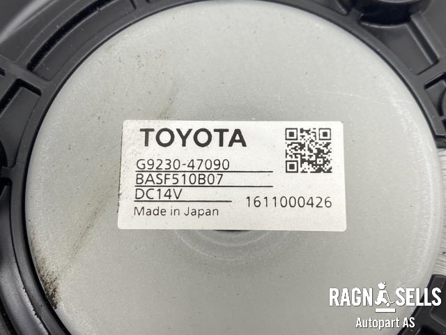 Kjølevifte elektrisk til Toyota Prius 2016-2023 (Type IV) (combi) (combi) (G9230-47090|BASF510807|1611000426)
