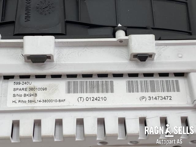 Instrumentpanel til Volvo V40 2012-2019  (36010098|31473472|)