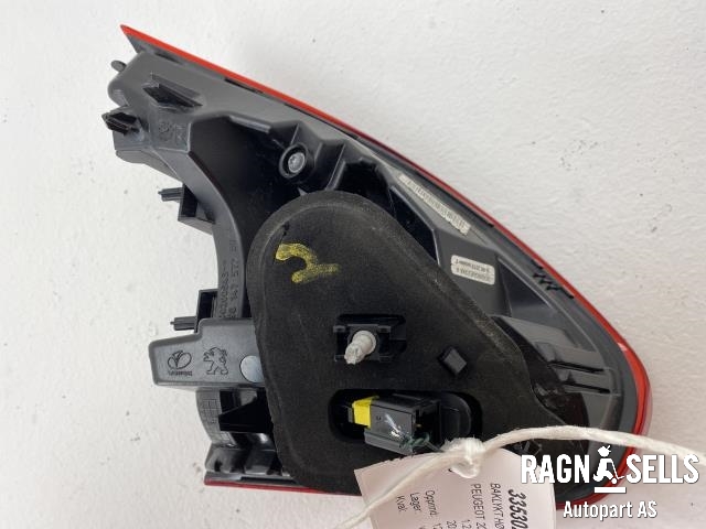 Baklykt høyre indre til Peugeot 2008 2013-2019 (Type I)  (98 147 572-80|)