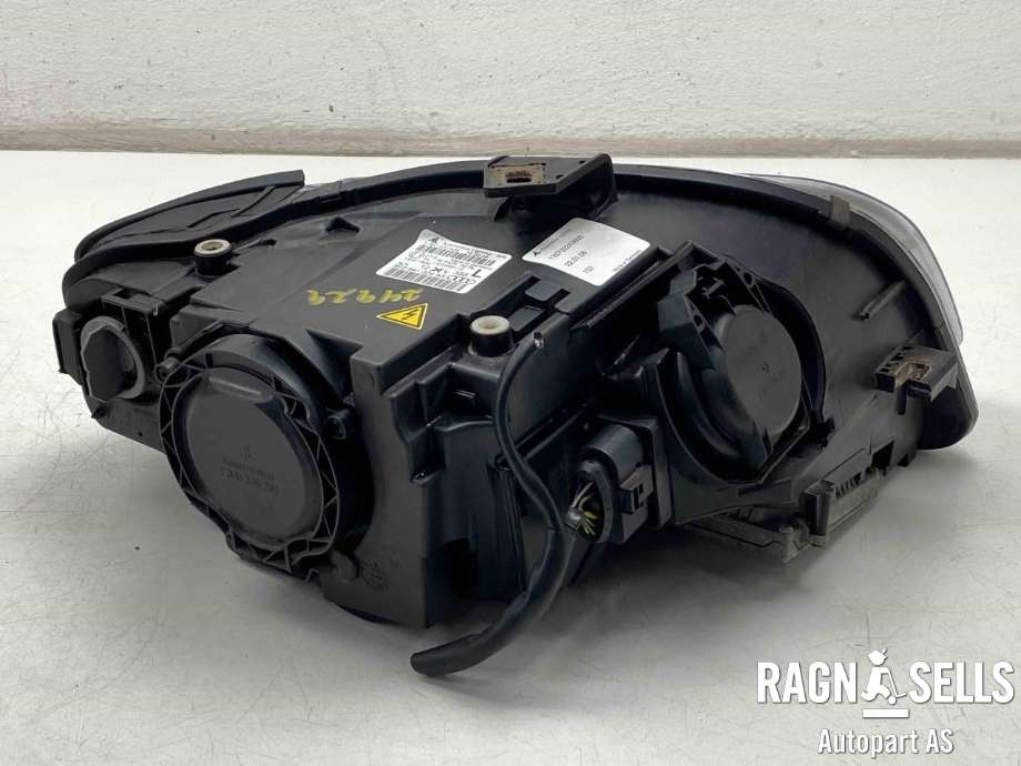 Frontlykt venstre xenon til Audi A4 2004-2008 (Type III) (B7) (B7) (AUTOMOTIVE LIGHTNING|8E0 941 029 AS||1307329115|1307022436)