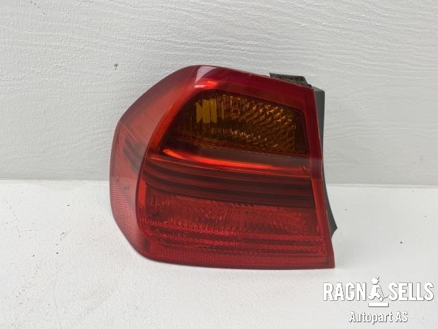 Baklykt venstre ytre til BMW 3-Serie, 2005-2011 (E90/E91/E92/E93) (E90/E91/E92/E93) (63 21 6 937 457)