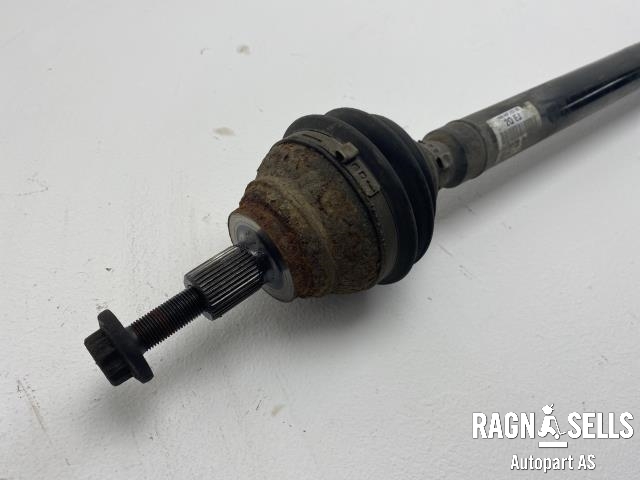 Drivaksel høyre foran, diesel/automat til VW Golf, Plus/Cross 2009-2013 (Fase 2)  (1K0 407 272 QE|)