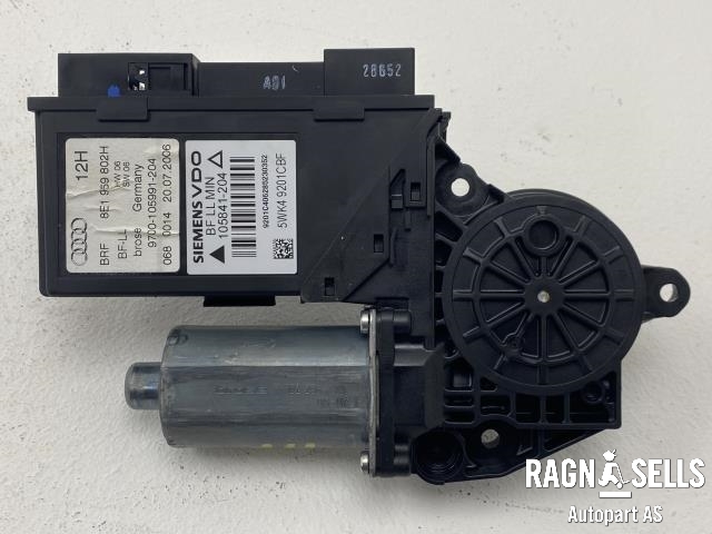 Ruteheis, kun motor, høyre foran til Audi A4 2004-2008 (Type III) (B7) (B7) (0 130 821 764|8E1 959 802 H|)