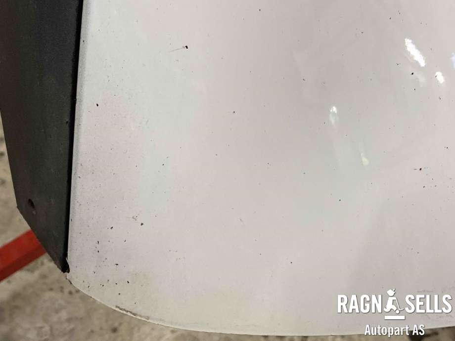 Støtfanger bak til Volvo V40 2012-2019  (39820427|39820432|)