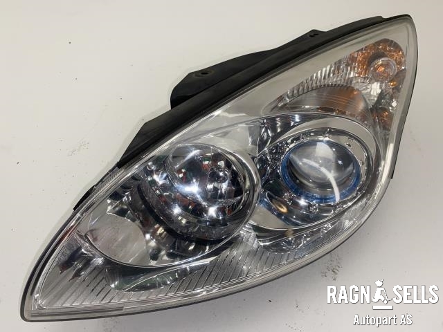 Frontlykt venstre halogen til Hyundai i30, 2007-2012 (Type I)  (921012L020)